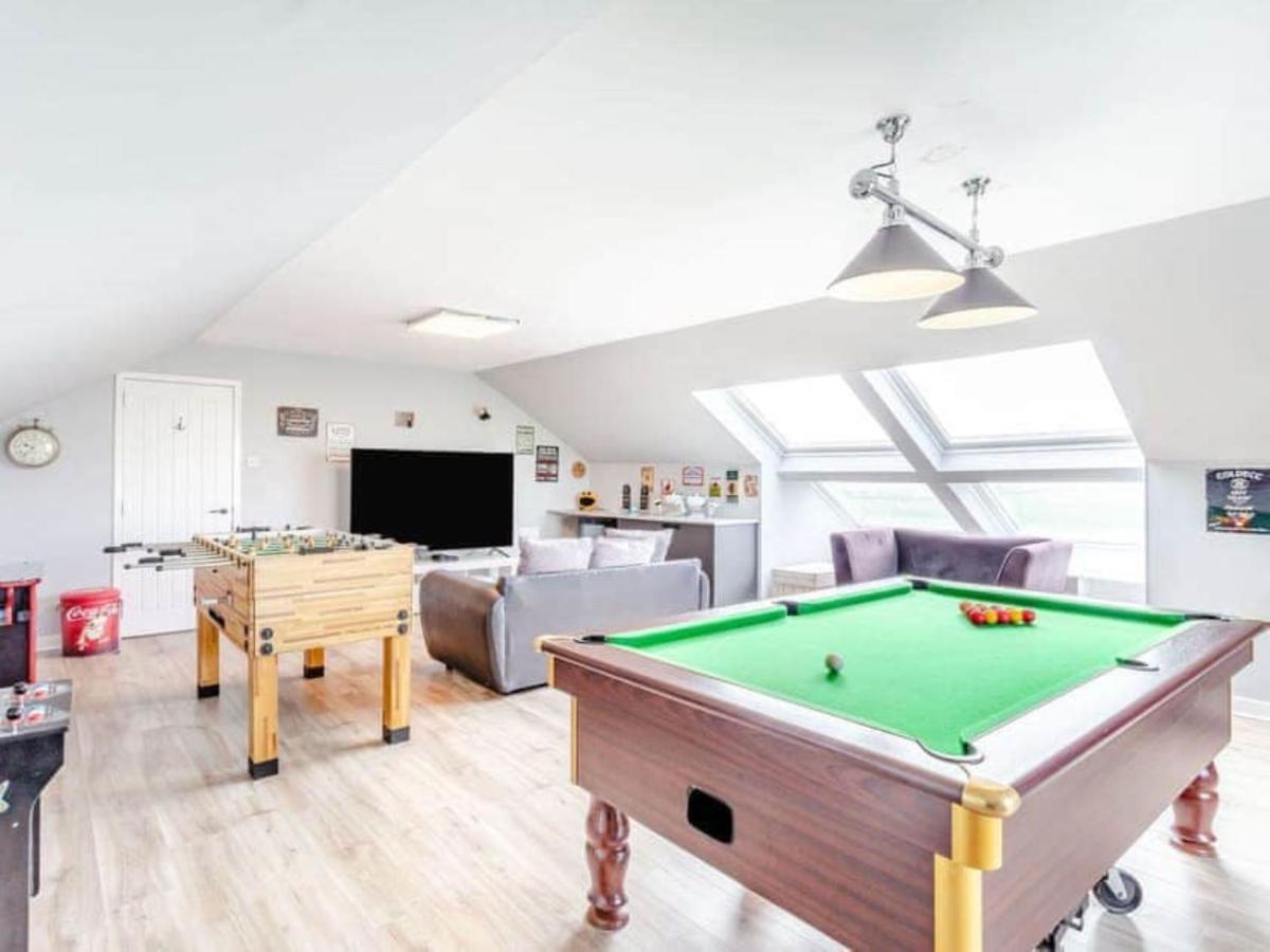 Tigh Na Mhor , Hot Tub , Games Room , 5 Bedroom ,Sleeps 13 , Large Villa Cruden Bay Exterior photo